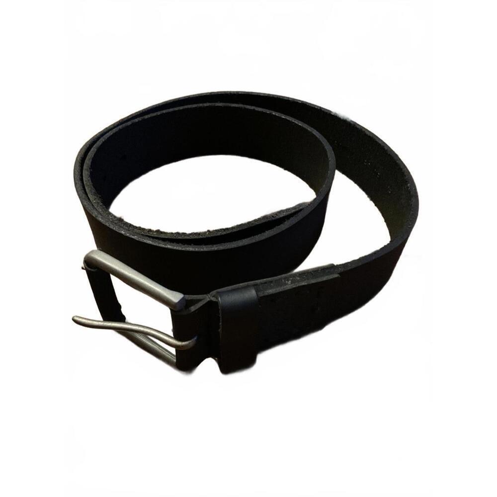 Stylish Timberland Black Leather Belt with Metal Buckle